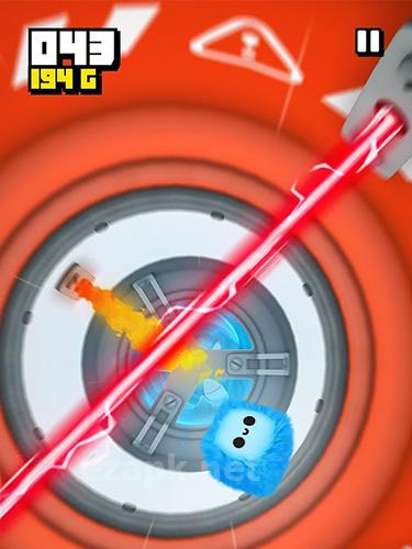 Fluffy fall: Fly fast to dodge the danger!