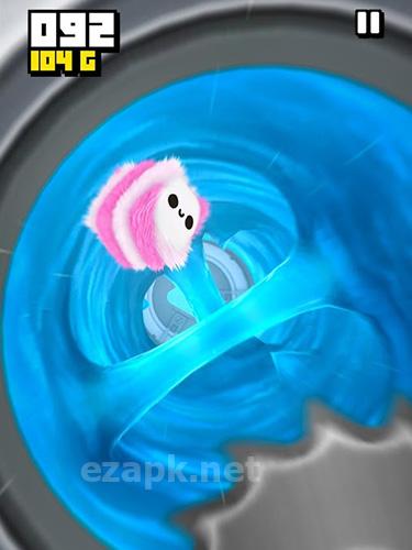 Fluffy fall: Fly fast to dodge the danger!