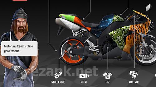 Racing fever: Moto